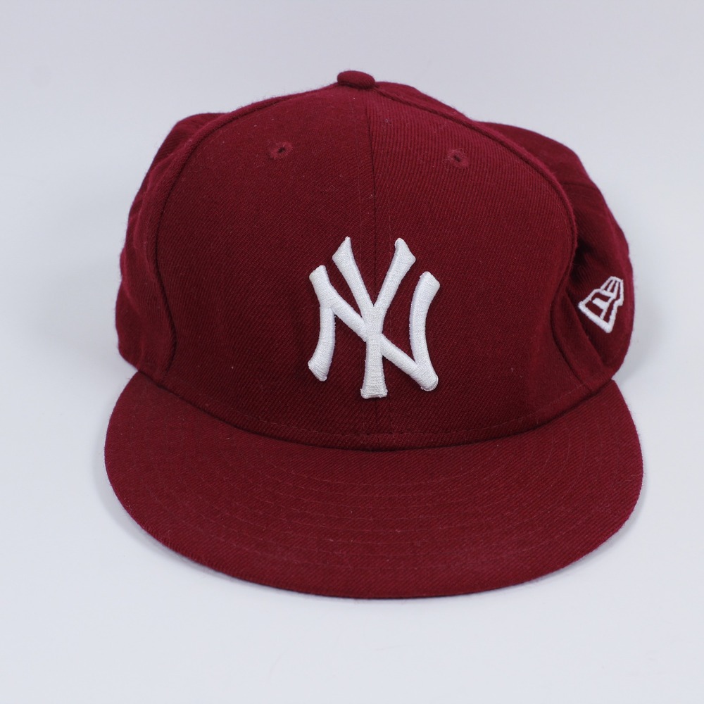 New Era 59FIFTY New York Yankees Fitted Hat Size 7 1/2 Maroon Burgundy 100% Wool